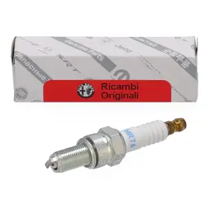1x ORIGINAL Alfa Romeo spark plug 145 146 147 155 156 166 GT GTV Spider 46521530