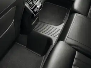 ORIGINAL Skoda Gummimatte für Mitteltunnel Superb 3 (3V3 3V5) hinten mitte 3V0061580