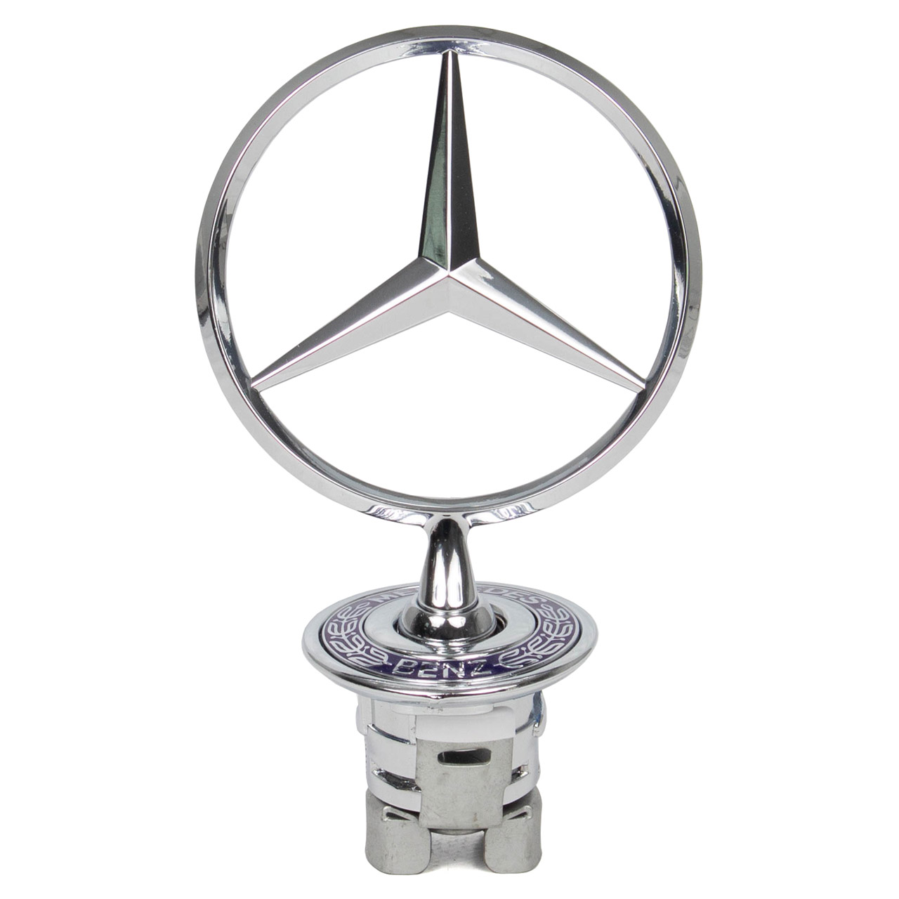 Mercedes-Benz Stern Logo auf einem regnerischen Motorhaube Stockfotografie  - Alamy